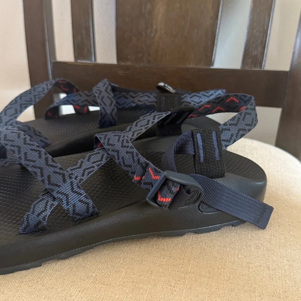 Chaco Men’s Z2 Classic Adjustable Strap Sandals Navy Blue Black Size 13
